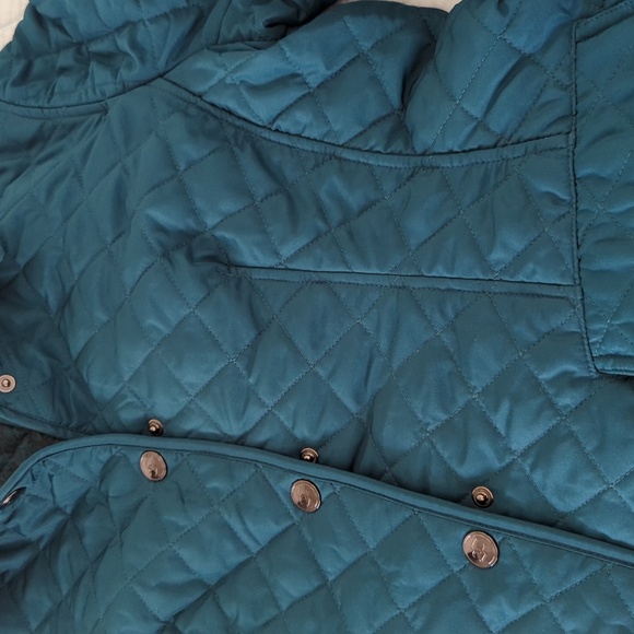 Chico's Lightweight Quilted Jacket/ Coat - Picture 7 of 14